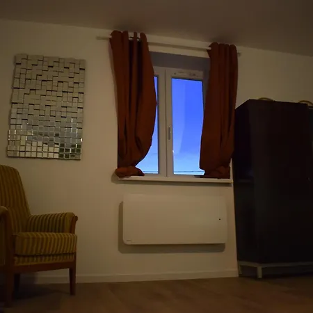 Le 70s 2 Pieces Proche Colmar Apartment *